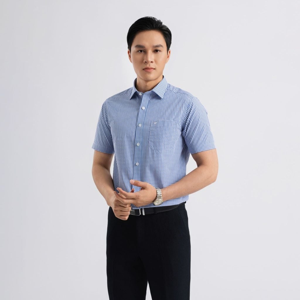 ÁO SƠ MI NGẮN TAY VITIMEX DÁNG RỘNG VỪA REGULAR KẺ TĂM ARC 7584