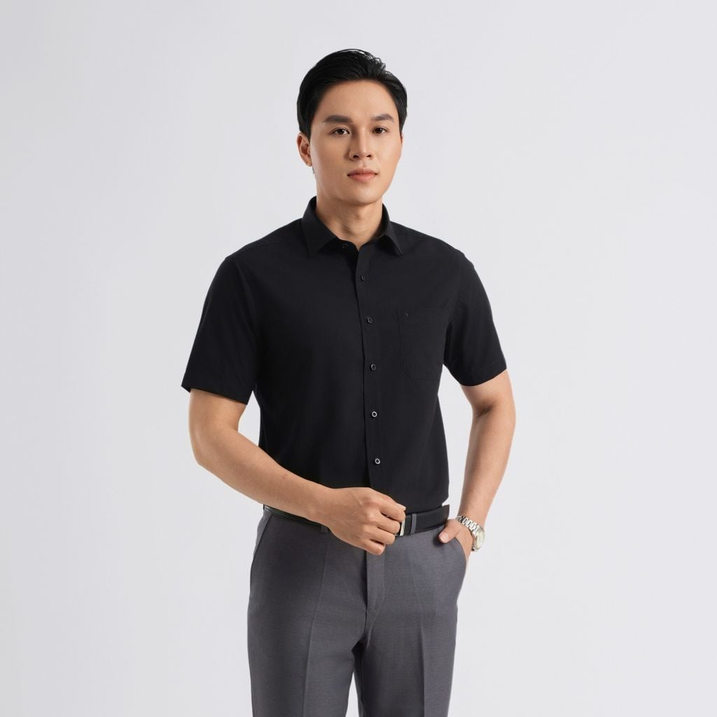 ÁO SƠ MI NGẮN TAY VITIMEX DÁNG RỘNG VỪA REGULAR TRƠN ARC 7686