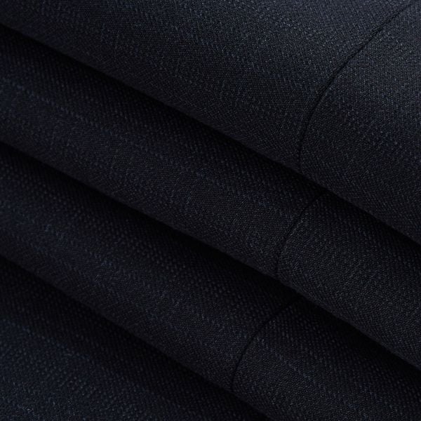 Chất liệu là chìa khoá cho một chiếc quần đứng phom