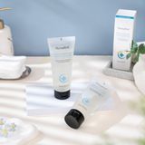  Sữa Rửa Mặt Sạch Sâu Loại Bỏ Bã Nhờn Cấp Ẩm Pharmaform Sebo Clarifying Facial Cleanser 150ml 