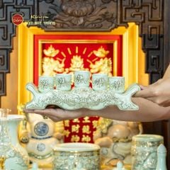 Bộ Kỷ Ngai 5 Chén Men Ngọc Hoàng Tộc Cuốn Thư Vẽ Vàng