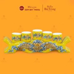 Bộ Kỷ Ngai 5 Chén Thờ Men Vàng Họa Tiết Cuốn Thư