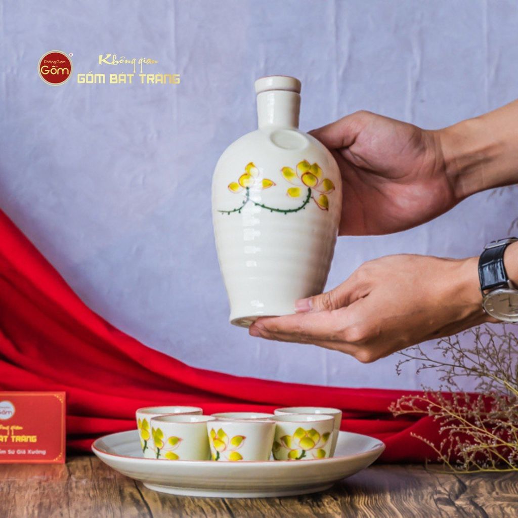 Bộ Nậm Rượu Hoa Sen Vàng