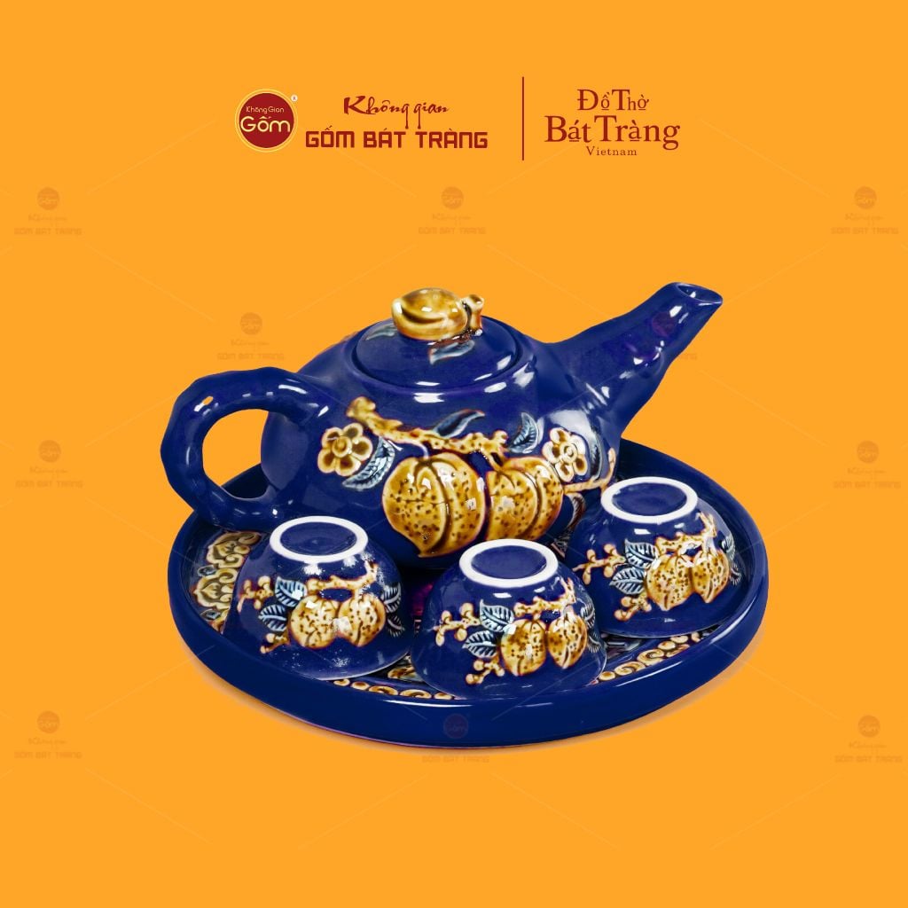 Bộ Ấm 3 Chén Thờ Men Ngọc Hoàng Tộc Hoạ Tiết Cành Đào
