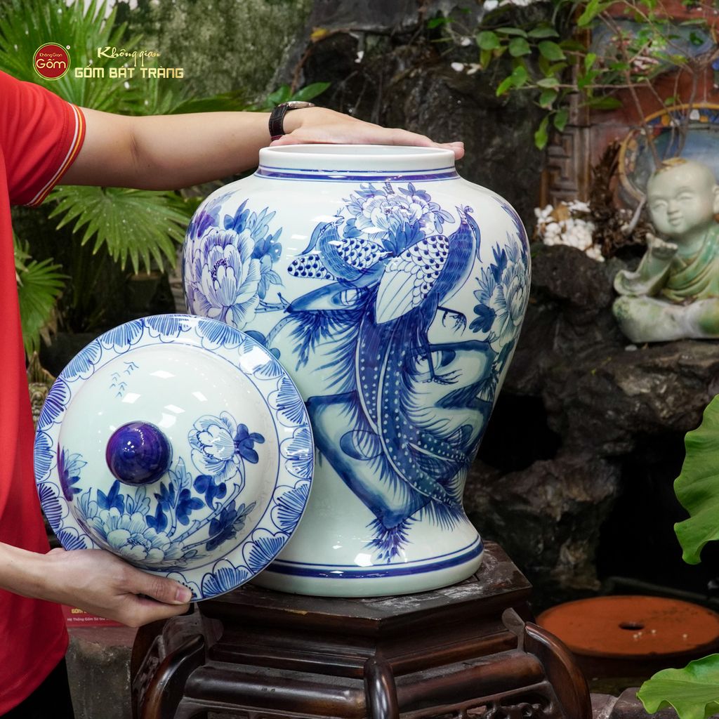 Chóe Men Lam Họa Tiết Chim Trĩ Mẫu Đơn