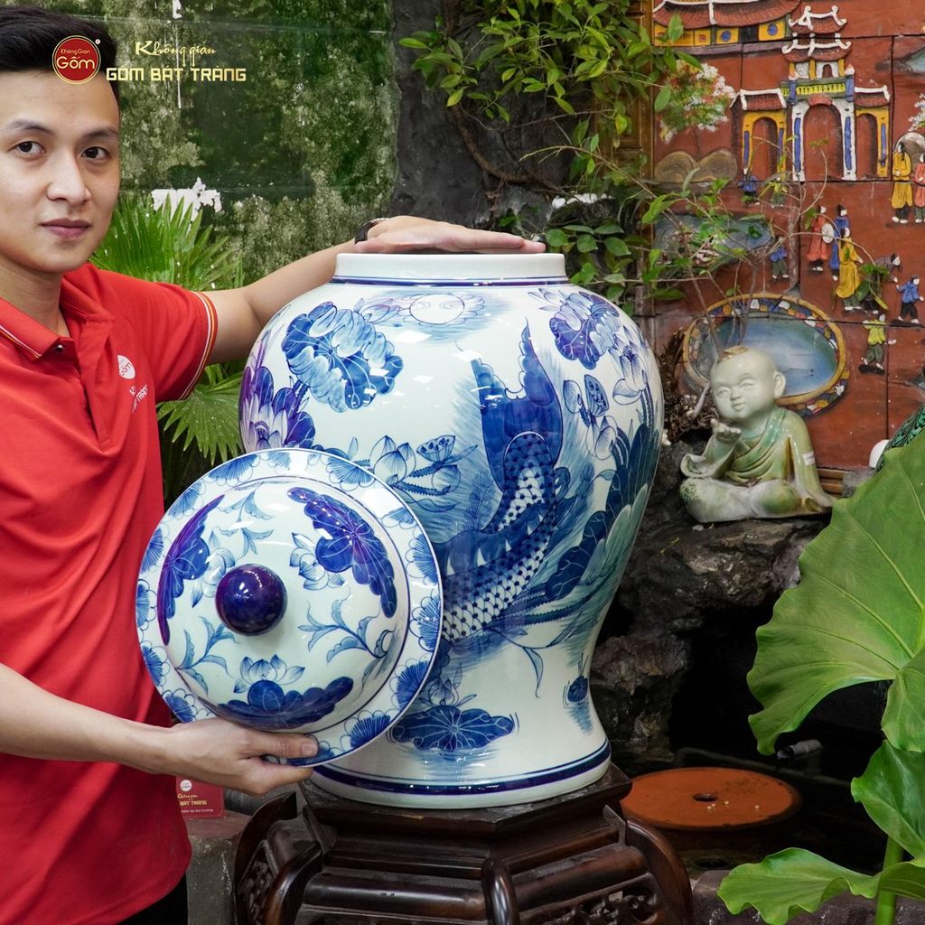 Chóe Men Lam Họa Tiết Sen Cá
