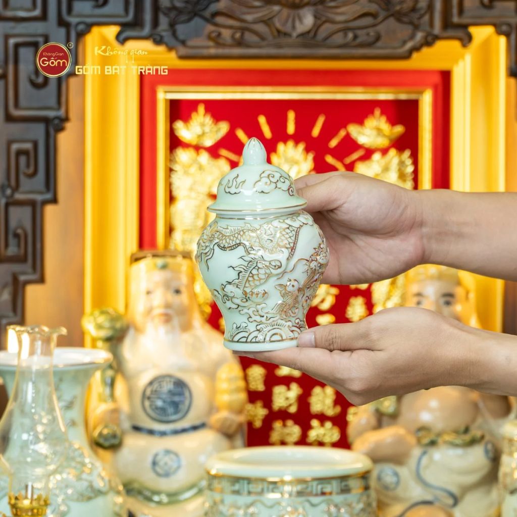Chóe Thờ Men Ngọc Hoàng Tộc Cá Chép Hóa Rồng Vẽ Vàng
