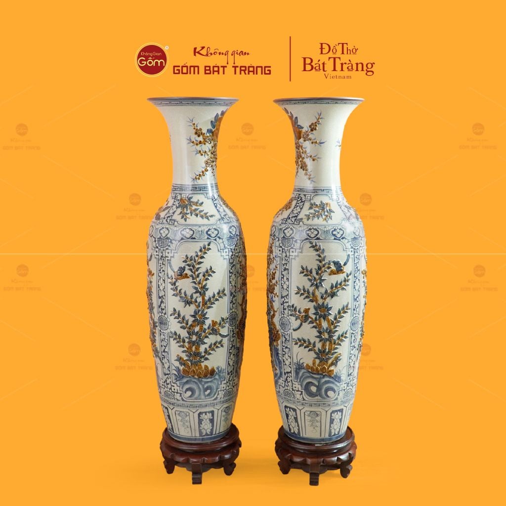 Lộc Bình 1M4 Men Rạn Đắp Nổi Họa Tiết Tứ Cảnh