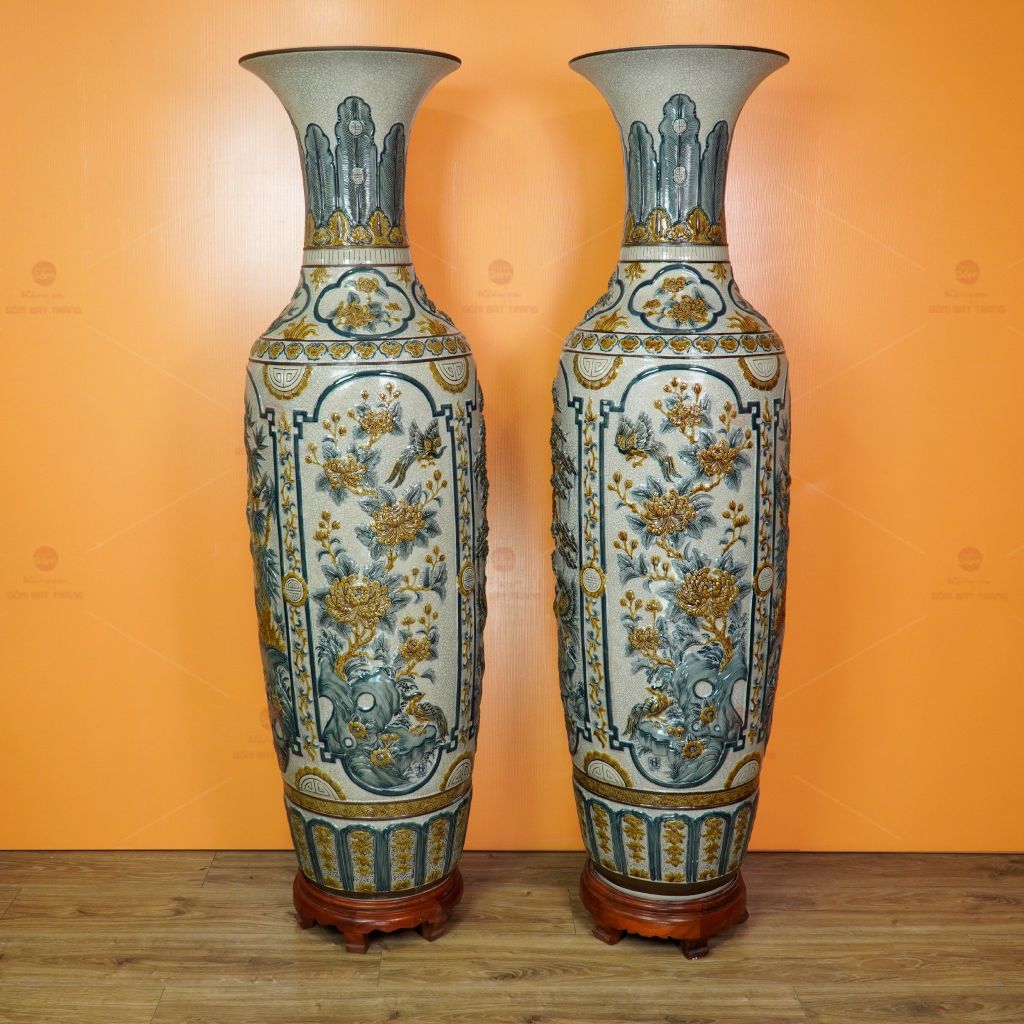 Lộc Bình 1M6 Men Rạn Họa Tiết Tứ Quý Đắp Nổi