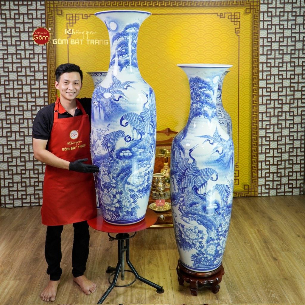 Lộc Bình Béo 1M4 Men Lam Họa Tiết Tùng Hạc