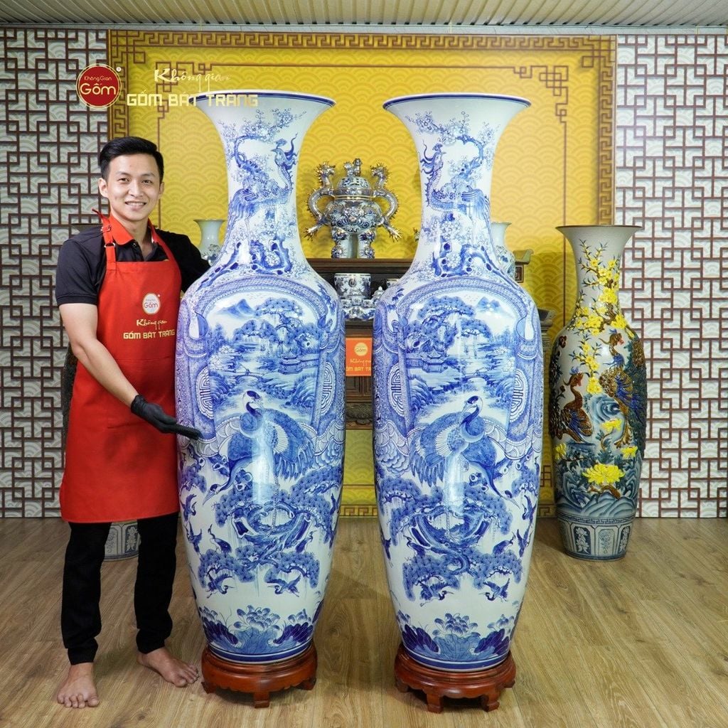 Lộc Bình Béo 1M6 Men Lam Họa Tiết Bích Thư