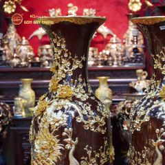 Lộc Bình Men Nâu Công Đào Đắp Nổi Dát Vàng