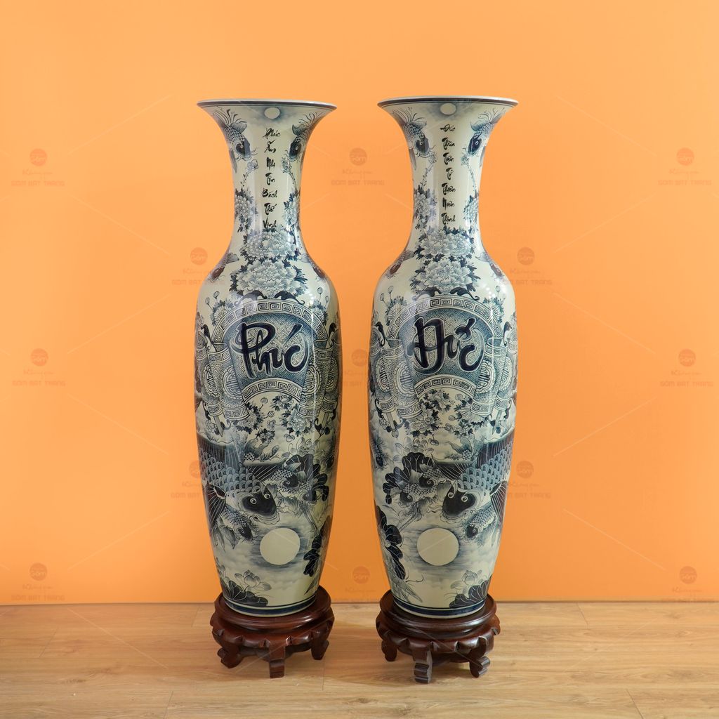 Lộc Bình 1M4 Men Chàm Cổ Vẽ Kỹ Họa Tiết Phúc Đức