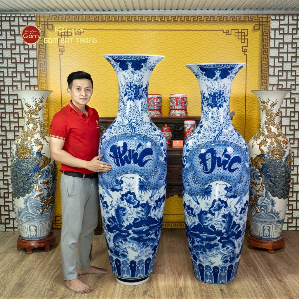 Lộc Bình Men Lam Họa Tiết Phúc Đức