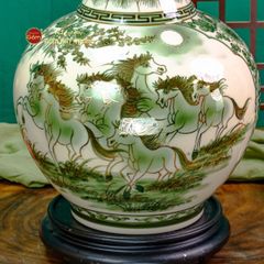 Tỏi Bình Huỳnh Bảo Vẽ Vàng Tài Lộc Thuận Buồm Xuôi Gió Mã Đáo Thành Công