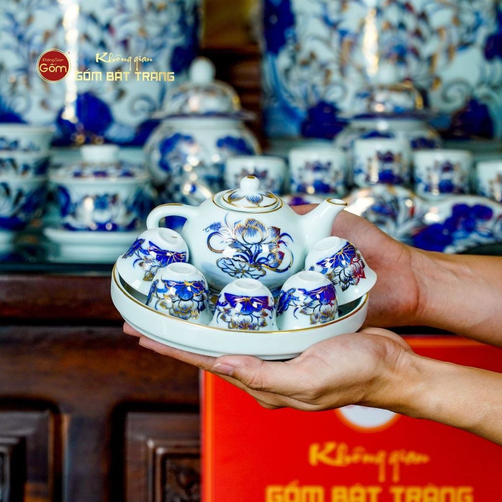 Bộ Đồ Thờ Gia Tiên (Hào Gia 31 Món) Men Lam Vẽ Vàng