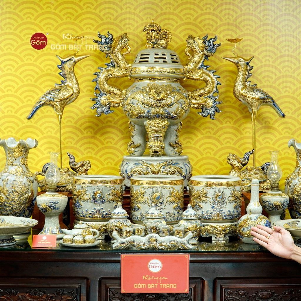 Bộ Đồ Thờ Gia Tiên (Cao Cấp 17 Món) Men Rạn Vẽ Vàng
