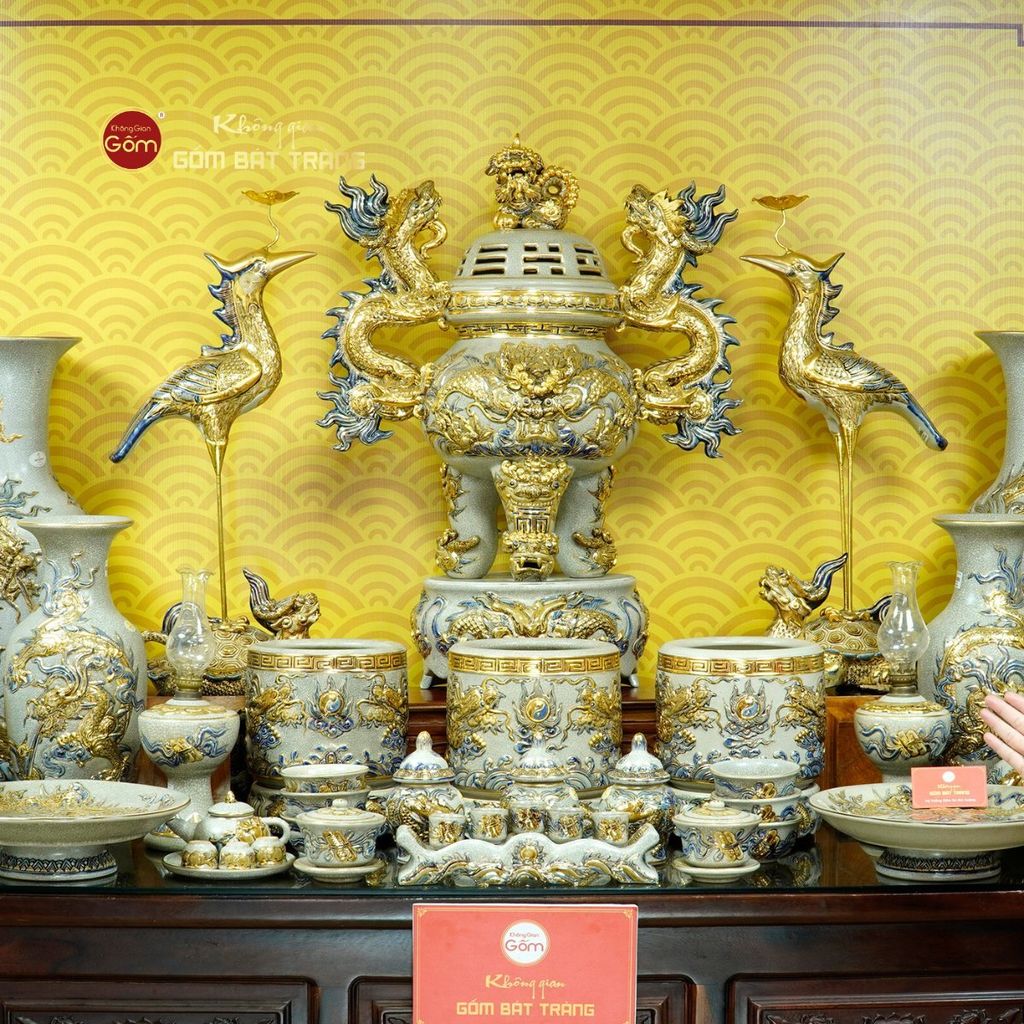 Bộ Đồ Thờ Gia Tiên (Hào Gia 30 Món) Men Rạn Vẽ Vàng