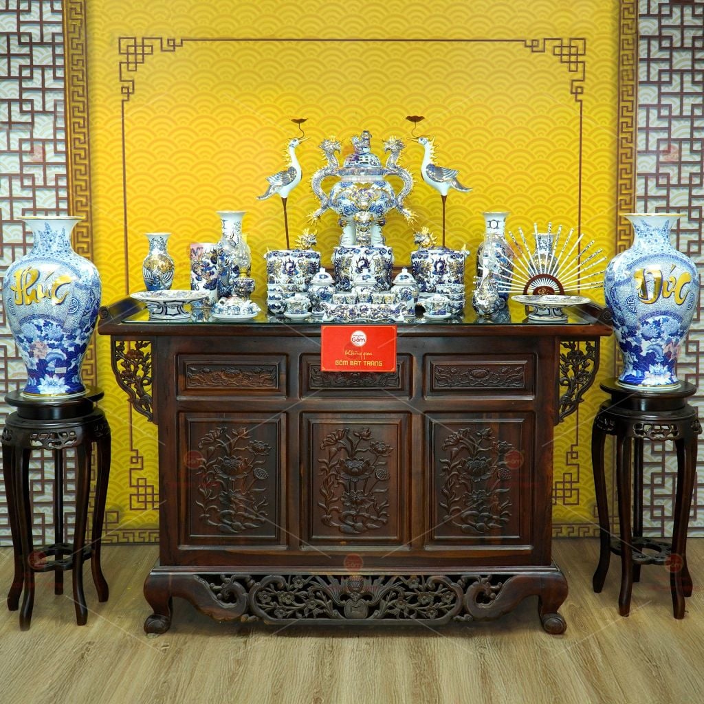 Bộ Đồ Thờ Gia Tiên (Hào Gia 29 Món) Men Lam Nổi Vẽ Vàng