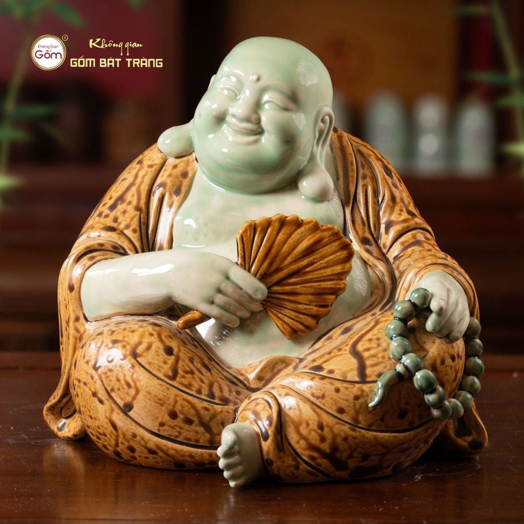 Tượng Di Lặc Ngồi Cầm Quạt
