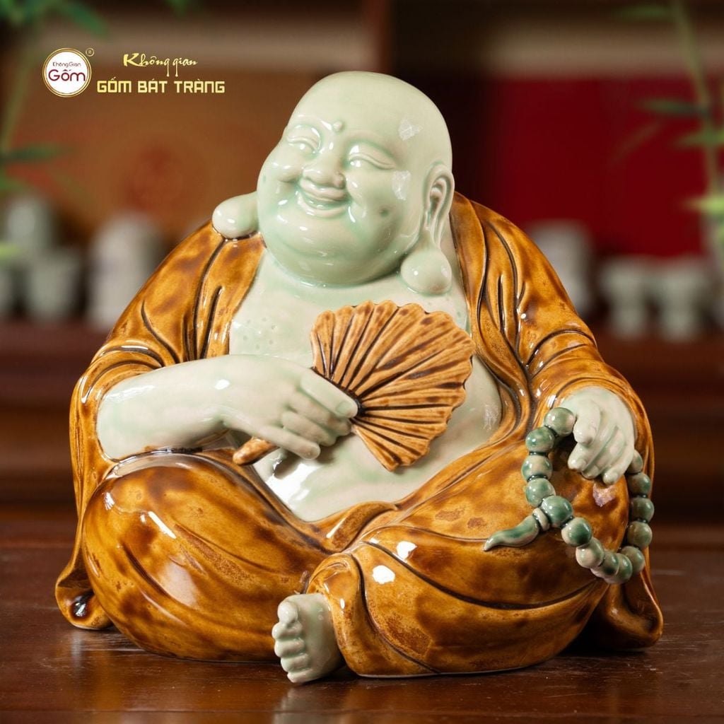 Tượng Di Lặc Ngồi Cầm Quạt