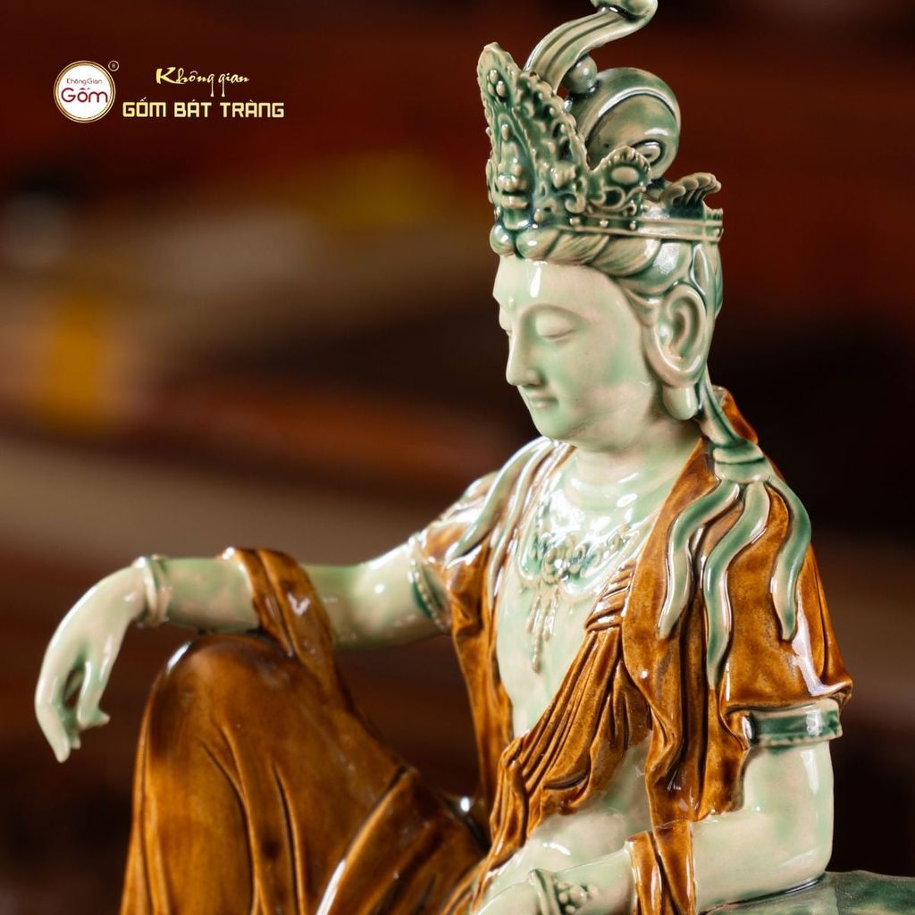 Tượng Phật Quán Âm Tự Tại