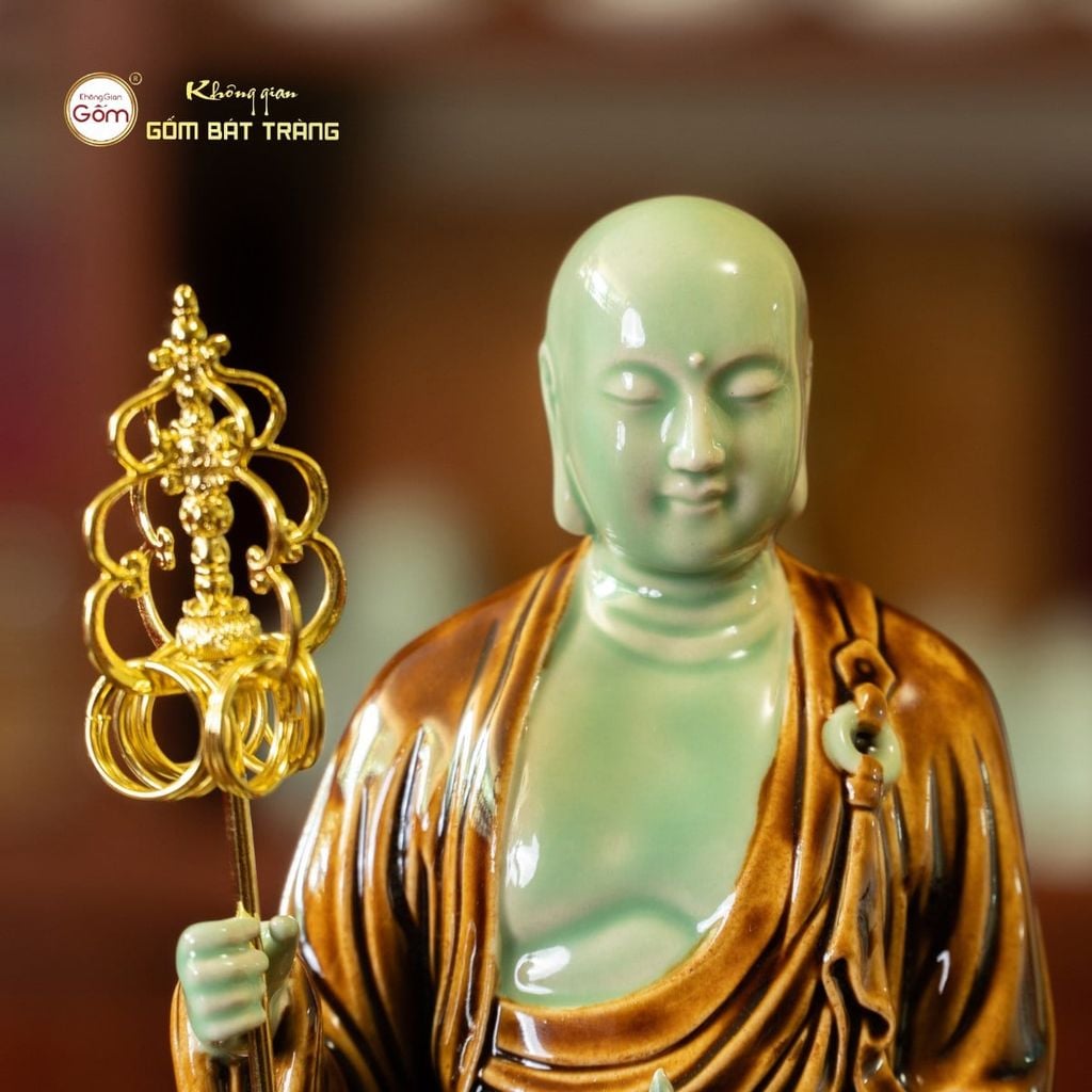 Tượng Địa Tạng Vương Bồ Tát Tích Trượng