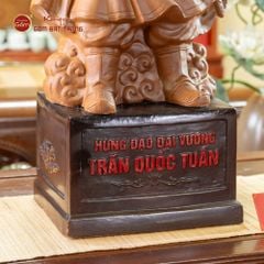 Tượng Đức Thánh Trần Hưng Đạo