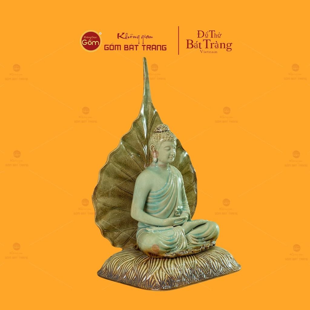 Tượng Phật Thích Ca Ngồi Thiền Định Trước Lá Bồ Đề