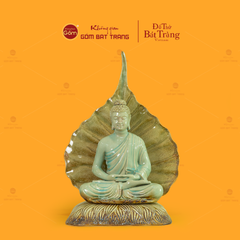 Tượng Phật Thích Ca Ngồi Thiền Định Trước Lá Bồ Đề