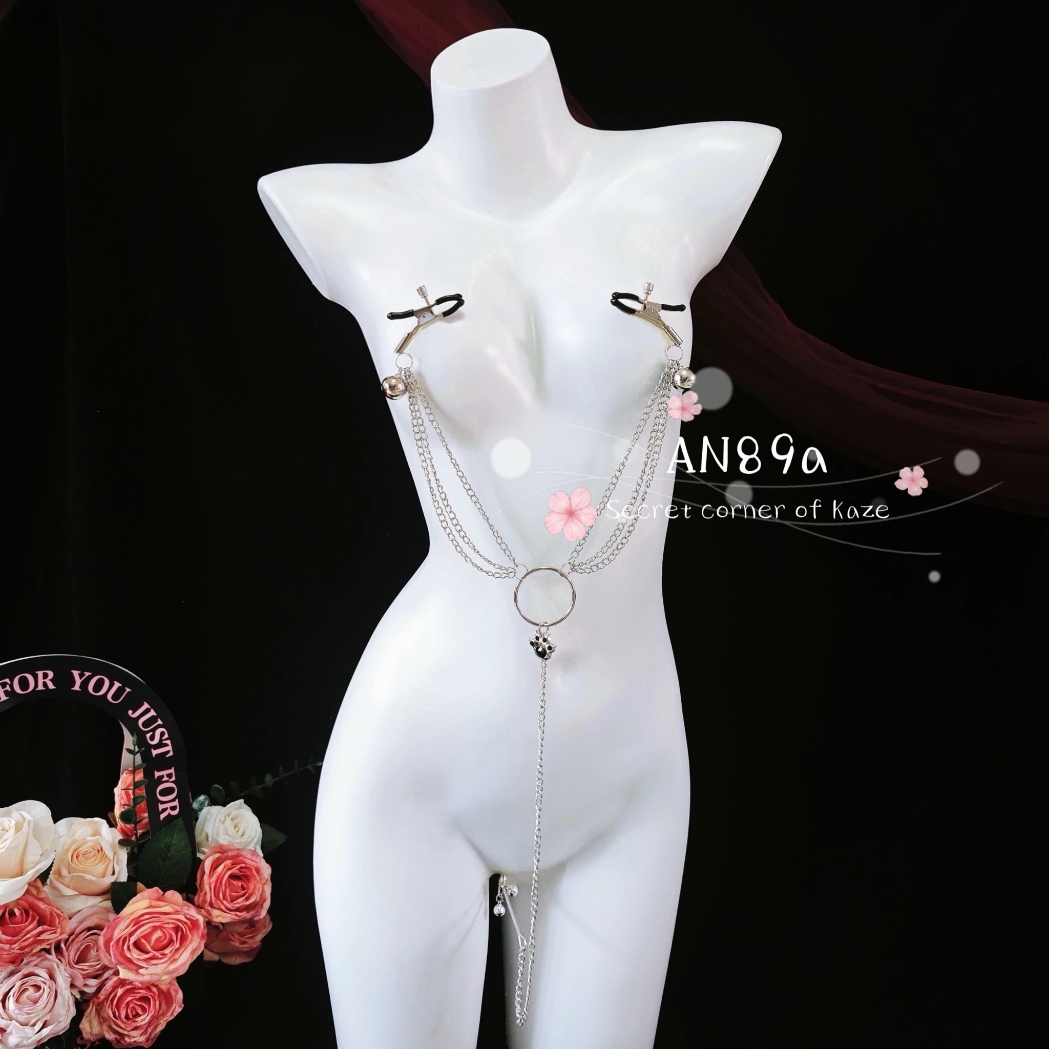 Kẹp ngực + cô bé AN89a