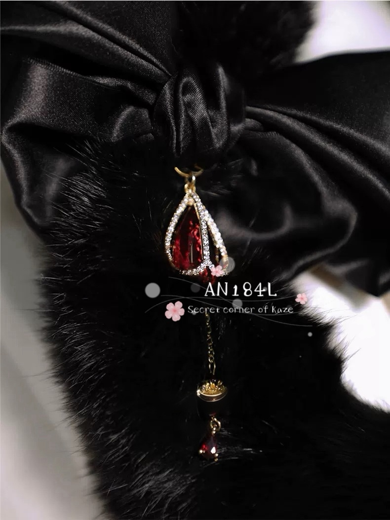 Plug mèo đen AN184L