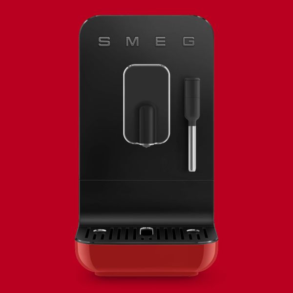 Máy pha cà phê tự động Smeg x Porsche | 917 Salzburg - Porsche x Smeg - máy pha cà phê Bean to Cup Porsche x SMEG được tạo ra để tôn vinh chiến thắng Le