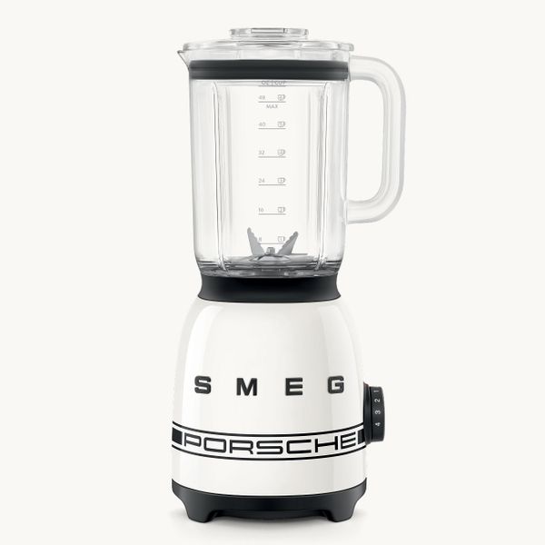 Máy xay sinh tố Smeg x Porsche | Carrara White - Porsche x Smeg - Máy xay sinh tố Porsche x SMEG là sự giao thoa giữa thiết kế biểu tượng thập niê