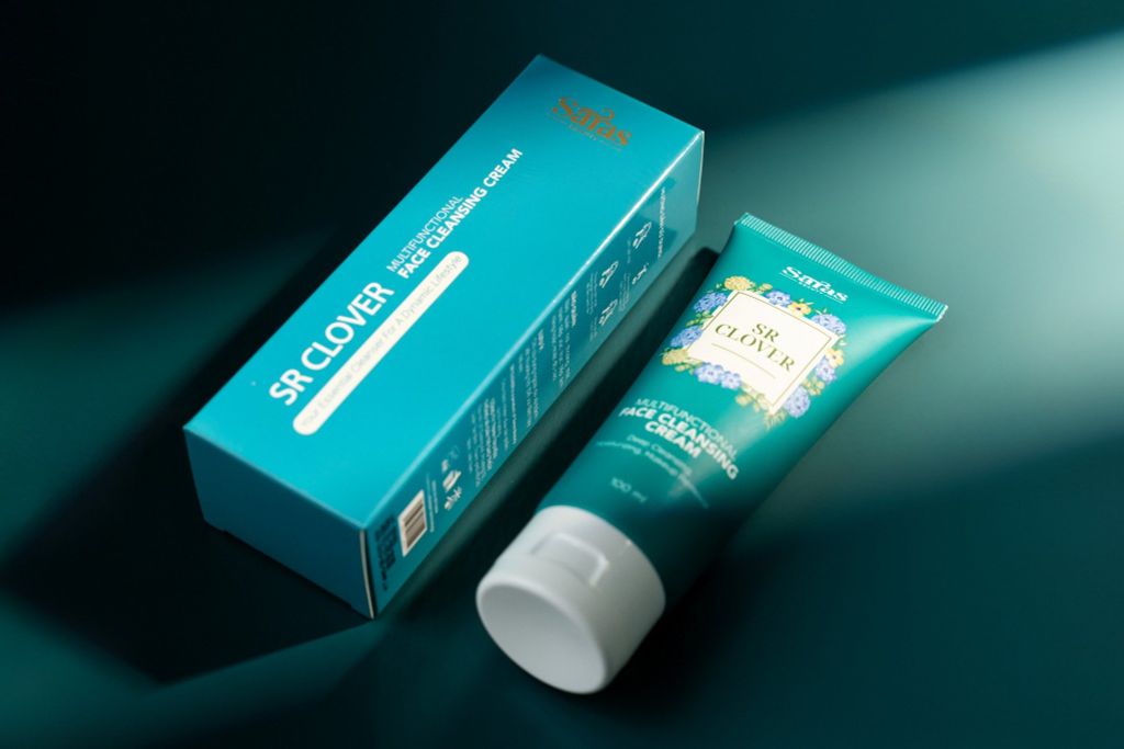 SỮA RỬA MẶT ĐA NĂNG SẠCH SÂU SR CLOVER