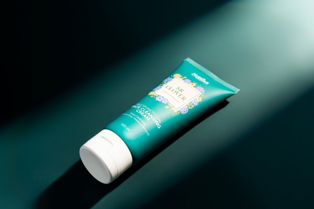 SỮA RỬA MẶT ĐA NĂNG SẠCH SÂU SR CLOVER