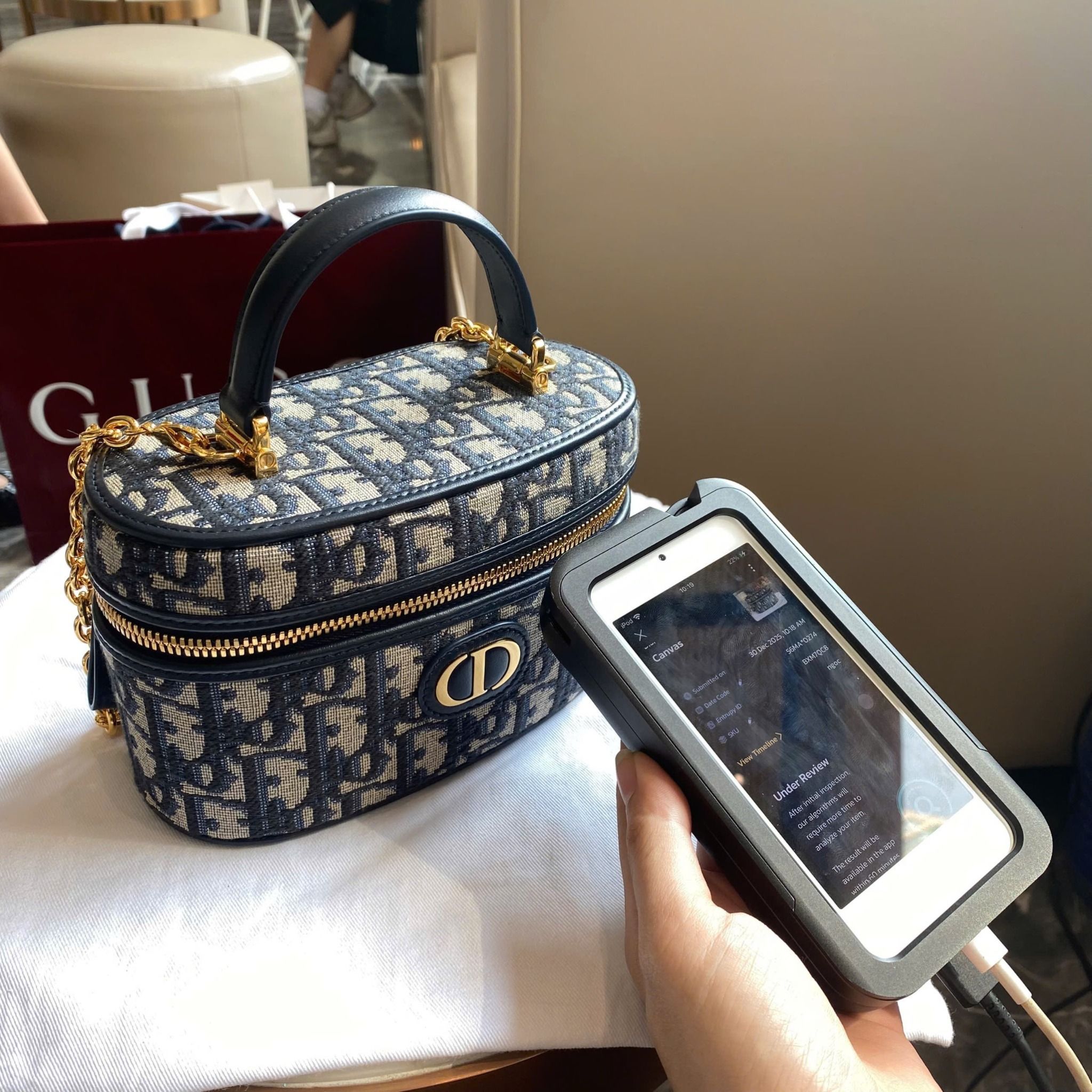  On-Site 3-Item Package (Excl. Hermes) 