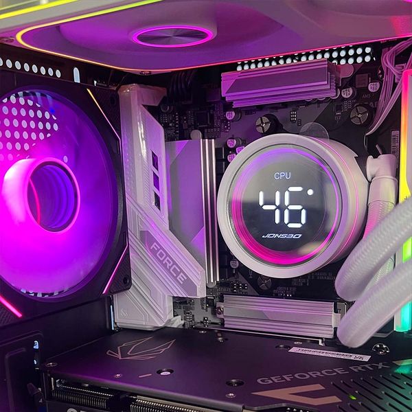 Ryzen7 7800X3D/RTX 5070 12GB/RAM 32GB/NVME 1TB/Gigabyte B850M