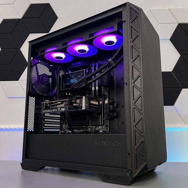 Ryzen 9 9950X/RTX 5060Ti 16GB/Ram 32GB/NVME 1TB/MSI MAG X870
