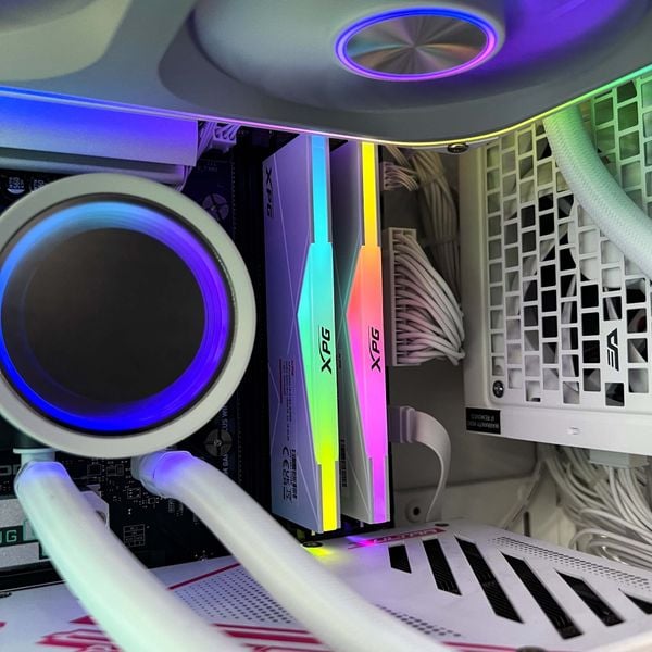 Core i5 14600KF/RTX 4070 12GB/Ram 32GB/NVME 500GB/B760M MSI Gaming Plus Wifi