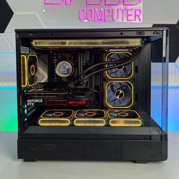 Ryzen7 7800X3D/RTX 5060 8GB/RAM 32GB/NVME 512GB/Asrock B650M