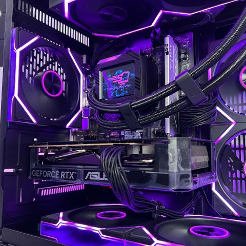 Ryzen 5 5500X3D/RTX 5050 8GB/RAM 16GB/NVME 256GB/B450M Colorful
