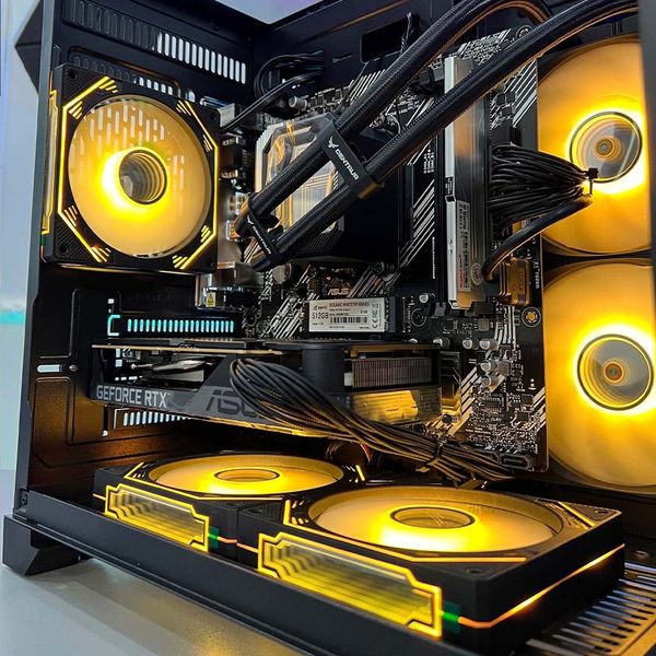 Ryzen7 5700X/RTX 5050 8GB/RAM 16GB/NVME 512GB/Asus B550M PRIME