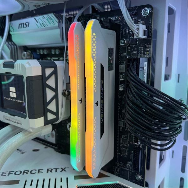 Core i5 14600KF/RTX 5070 12GB/Ram 32GB/NVME 512GB/B760M MSI Gaming Plus