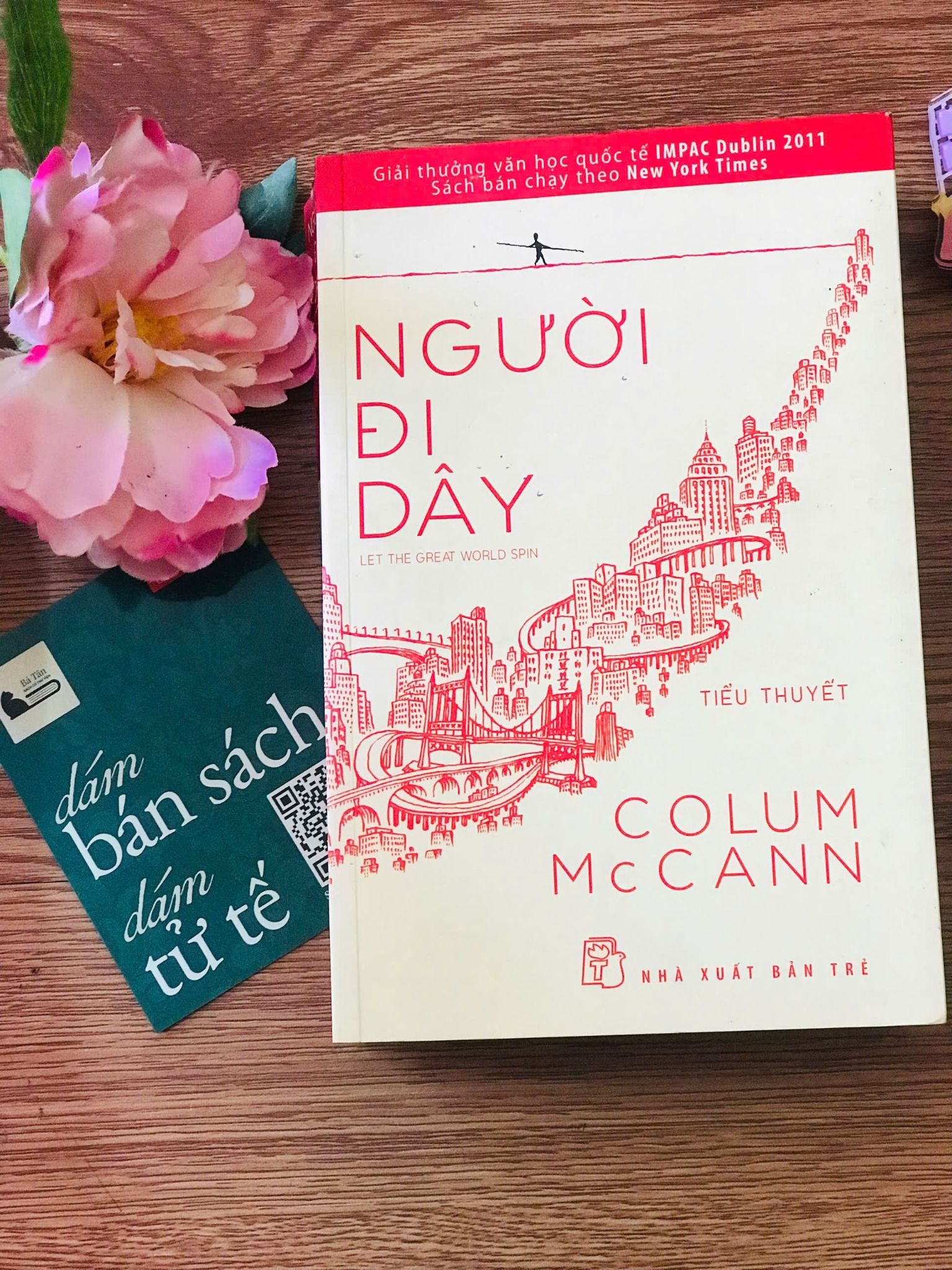  Người đi dây - Colum McCann 