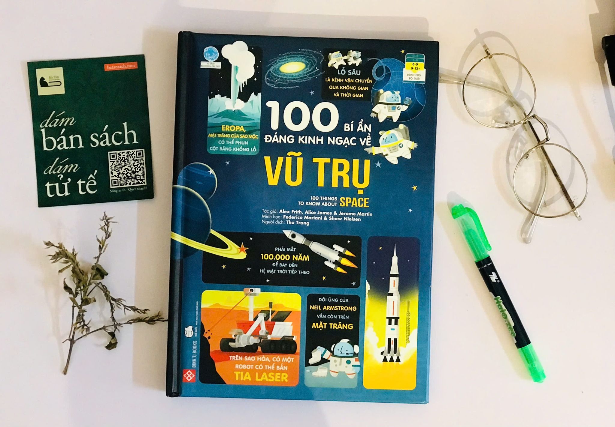  100 bí ẩn đáng kinh ngạc về vũ trụ - Alex Frith, Alice James & Jerome Martin 