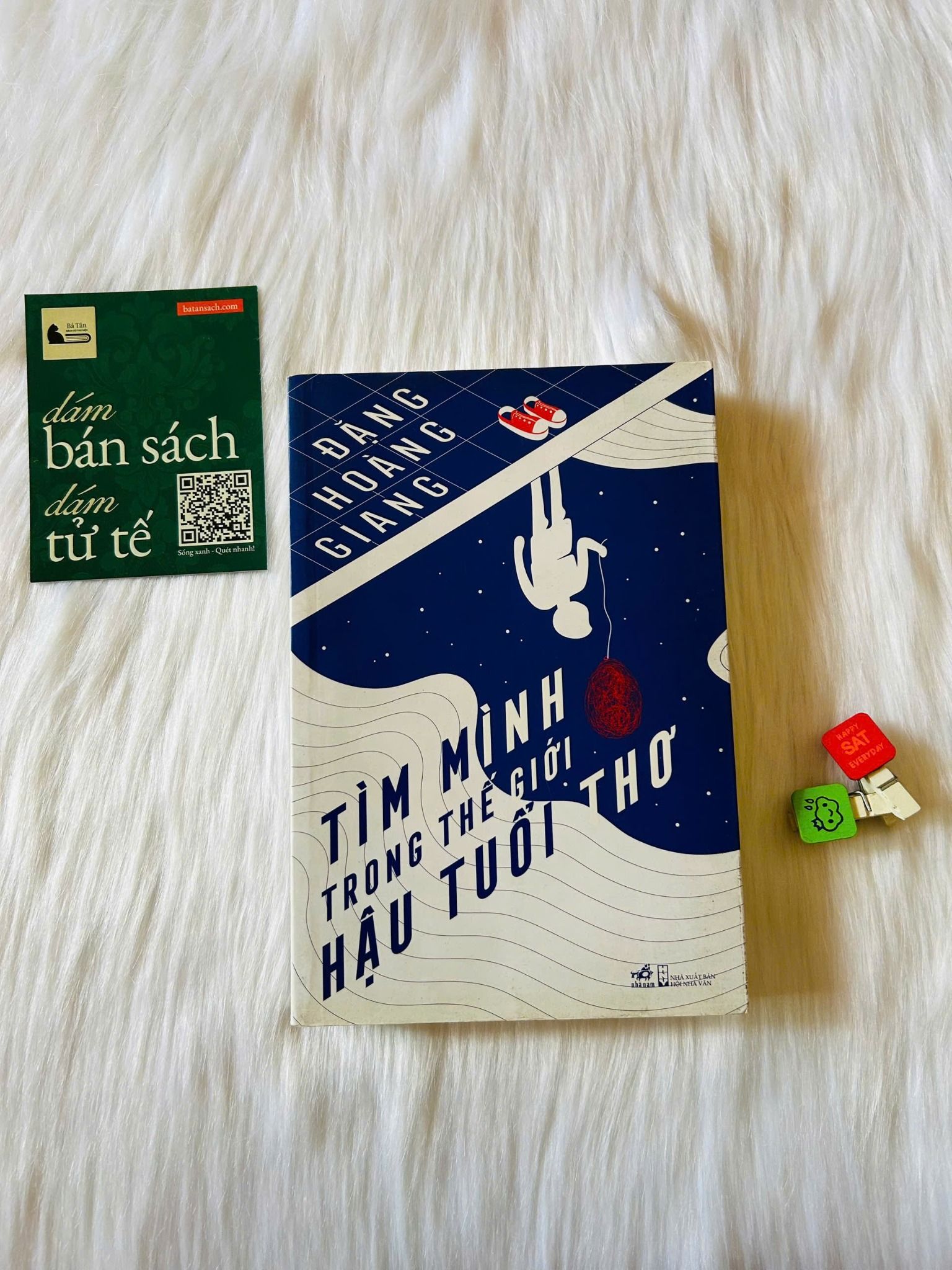  Tìm mình trong thế giới hậu tuổi thơ - Đặng Hoàng Giang 