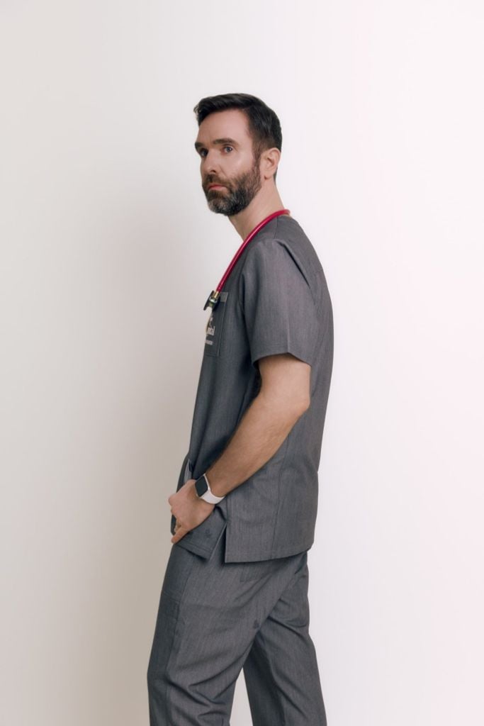 MAT07 - EASE V TOP
