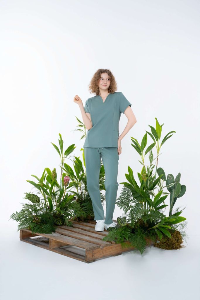 WA09 | ĐỒNG PHỤC WORKWEAR NỮ ÁO LUNA NOTCH TOP & STRAIGHT TECH PANTS