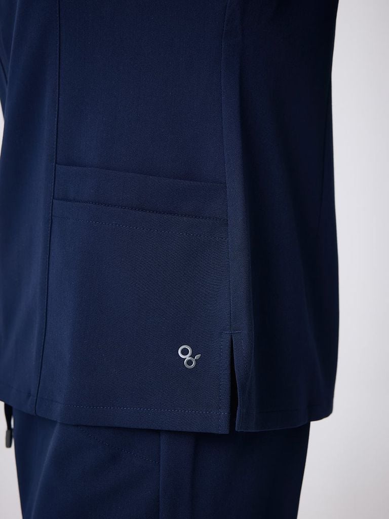 WAT08 - GRACE ZIP TOP